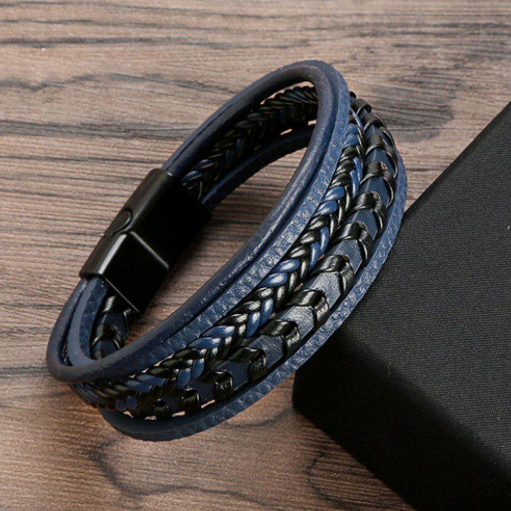 Elegant Bracelet for Men with Braided Viking Design