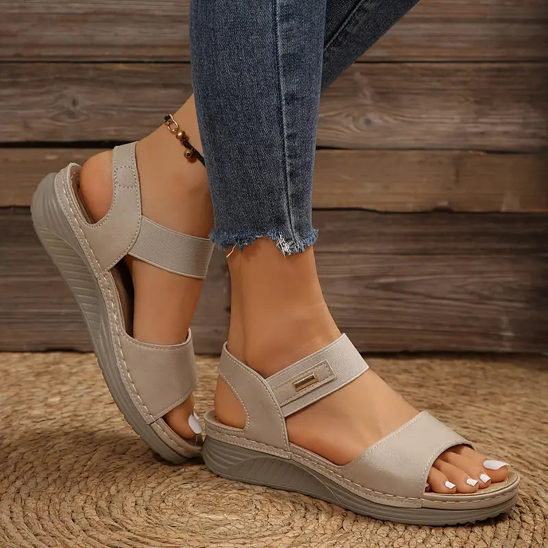 Comfortable Sandals for Women with Open Toe Style