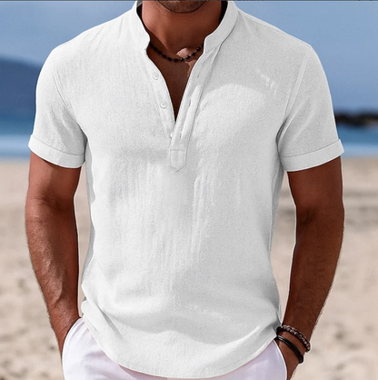 Effortless Button Down Shirt for Men with Short Sleeve