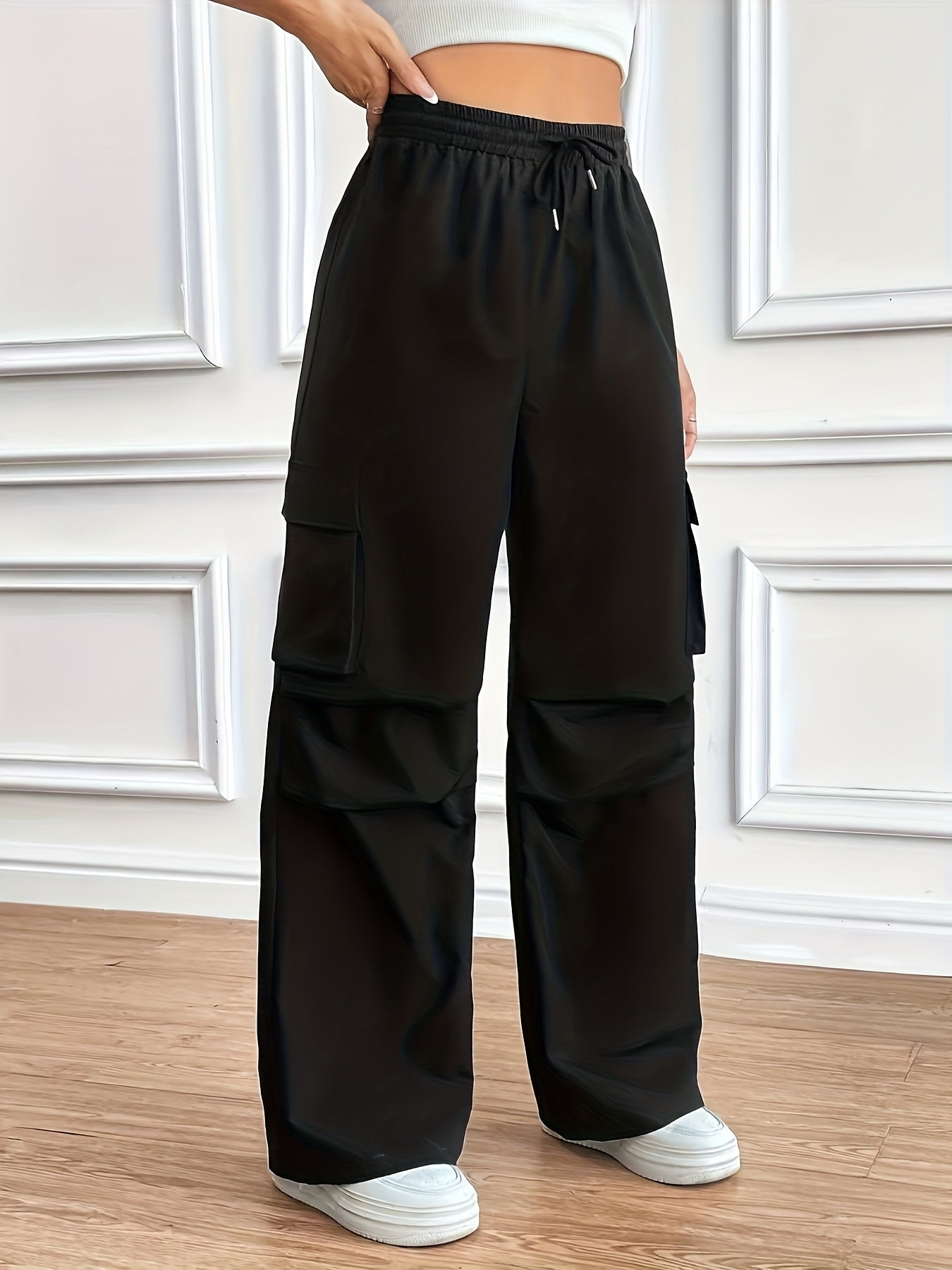 Effortless Black Cargo Pants for Women with High Waist Wide Leg Pocket Style
