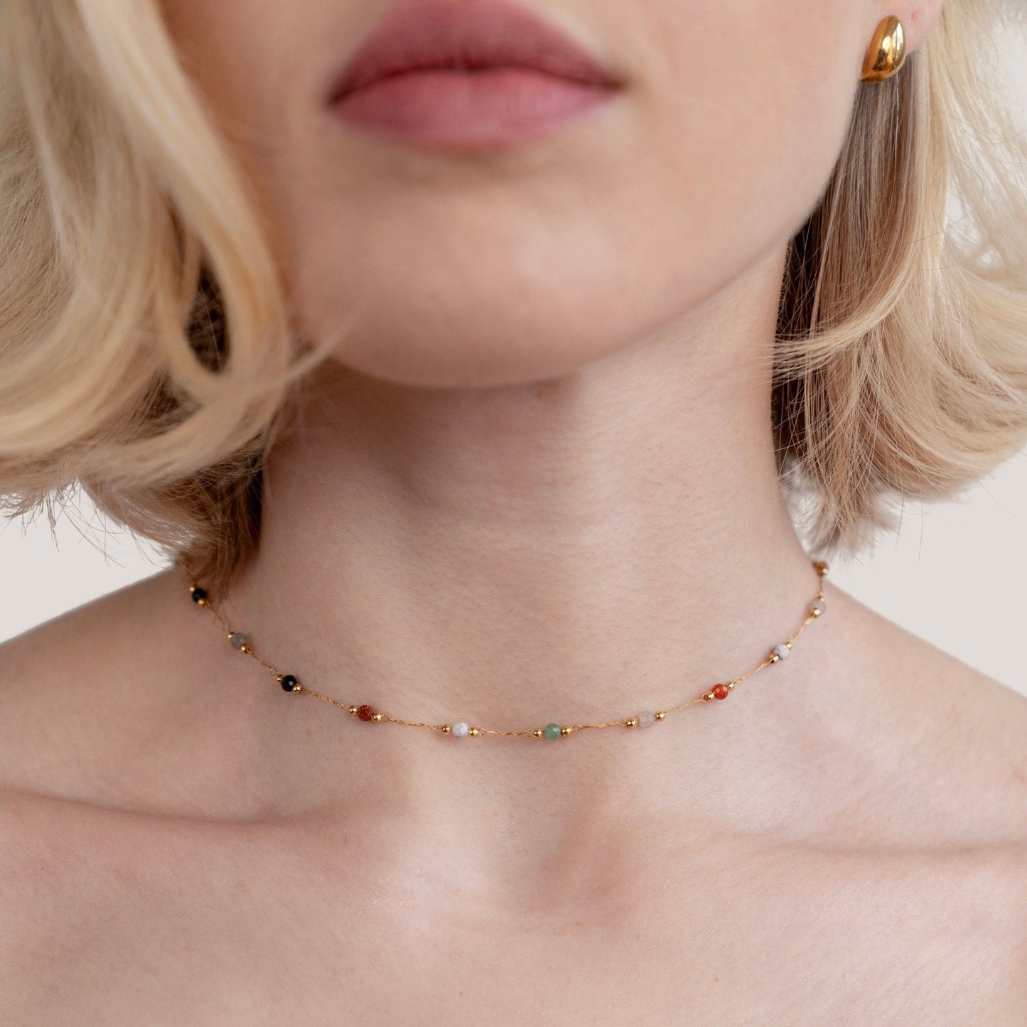 Elegant Necklace for Women with Beaded Minimalist Design