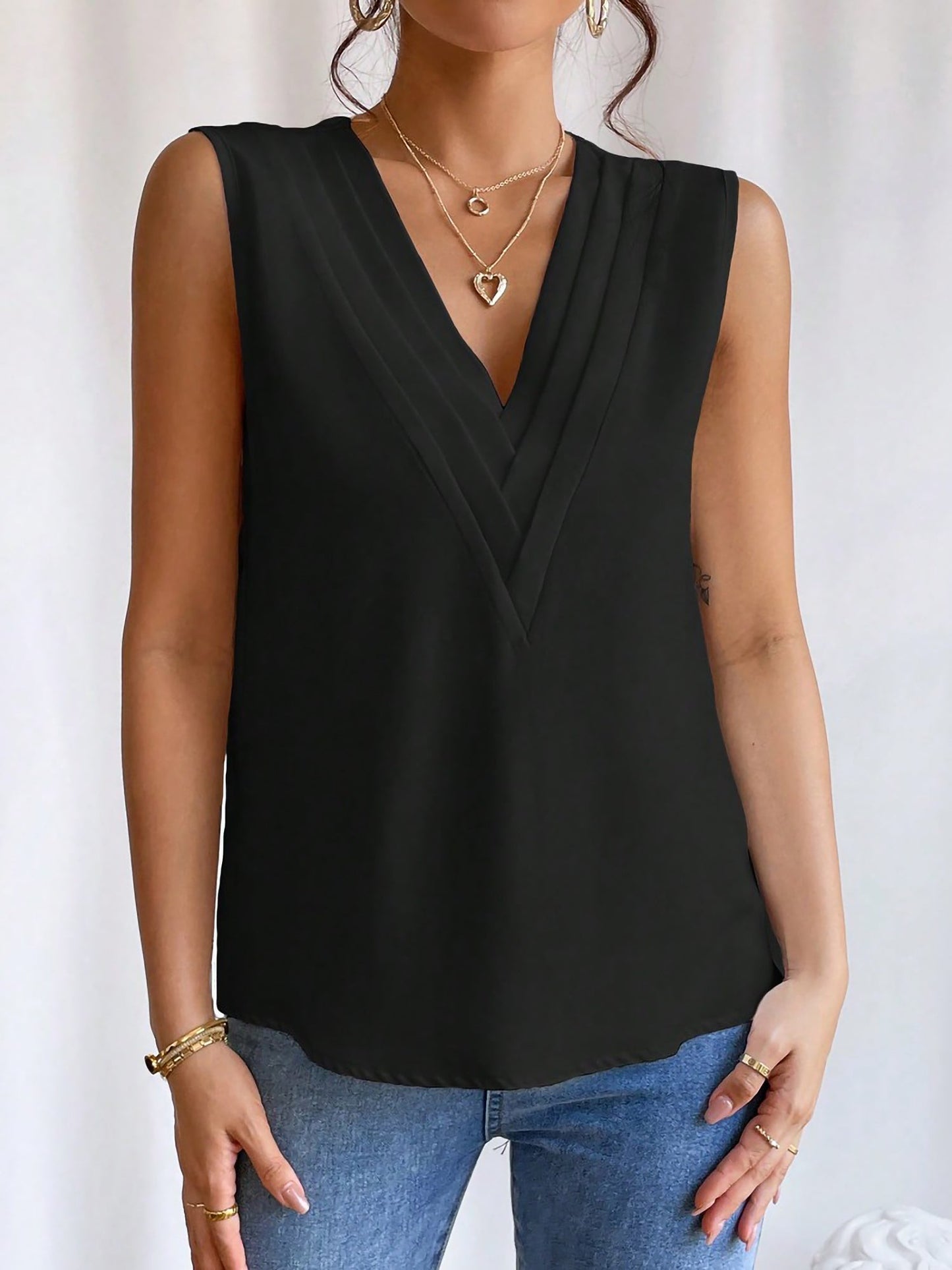 Effortless Blouses for Women with V-Neck Sleeveless Relaxed Style
