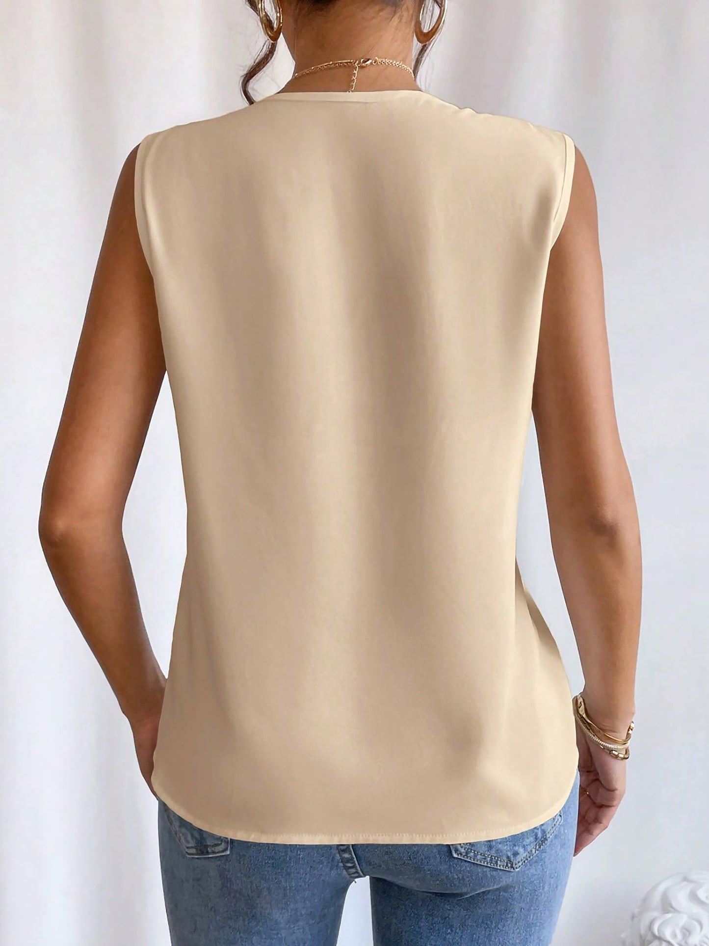 Effortless Blouses for Women with V-Neck Sleeveless Relaxed Style