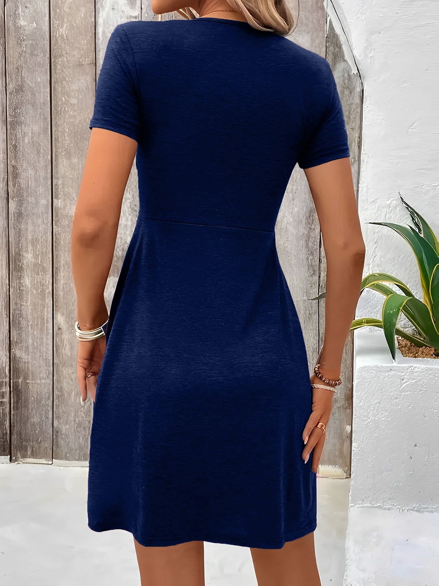Effortless Twist Front Mini Dress for Women with V-Neck Short Sleeve Flowing Style