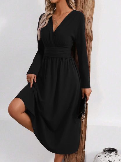 Elegant Wrap Midi Dress for Women with V-Neck Long Sleeve Asymmetric Hem Style