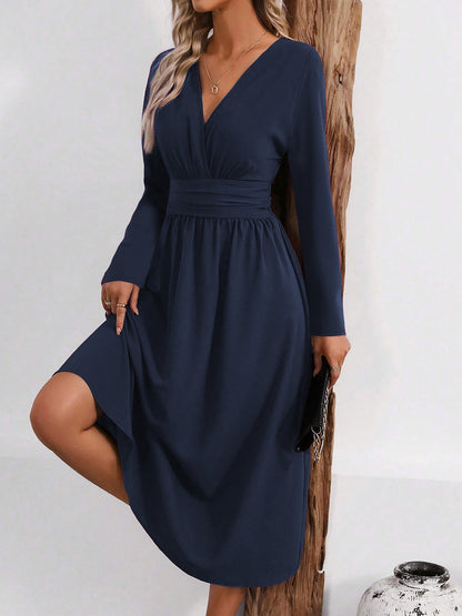 Elegant Wrap Midi Dress for Women with V-Neck Long Sleeve Asymmetric Hem Style