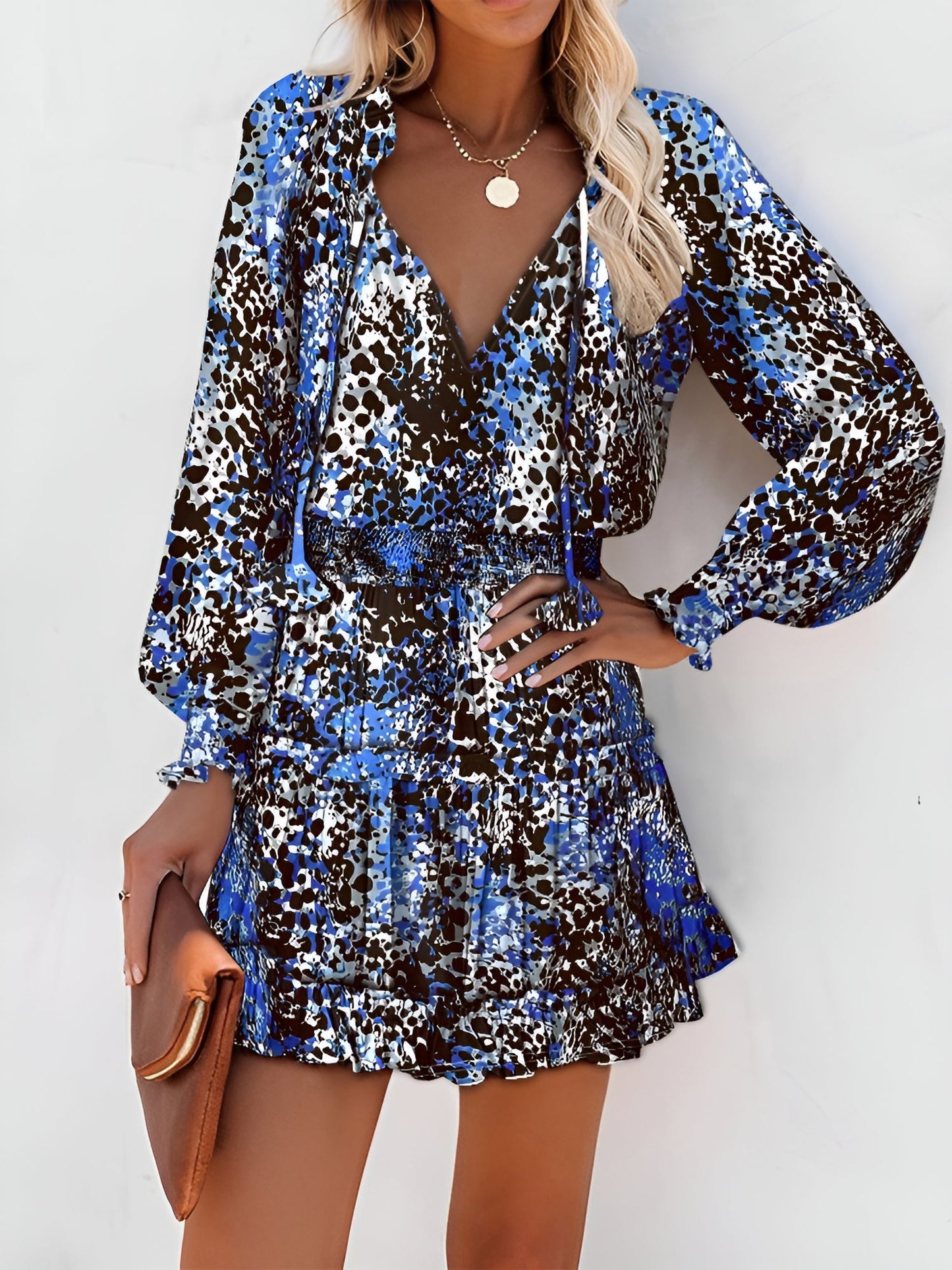 Effortless Floral Mini Dress for Women with V-Neck Long Sleeve Tiered Ruffle Style